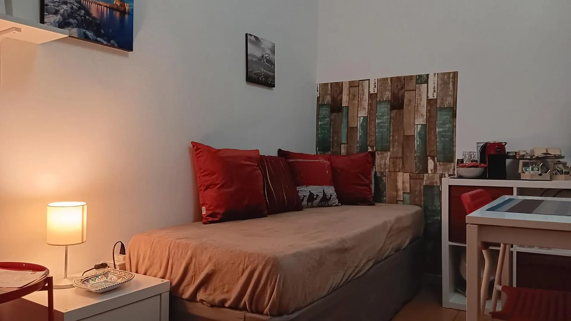 Dimora Danicla Apartment Naples Italy